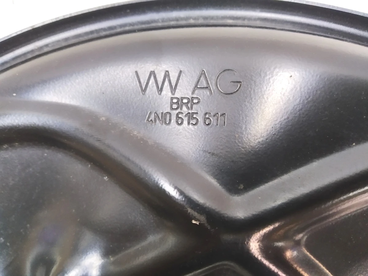 Щиток гальмівного диска Audi E-tron 4N0615611