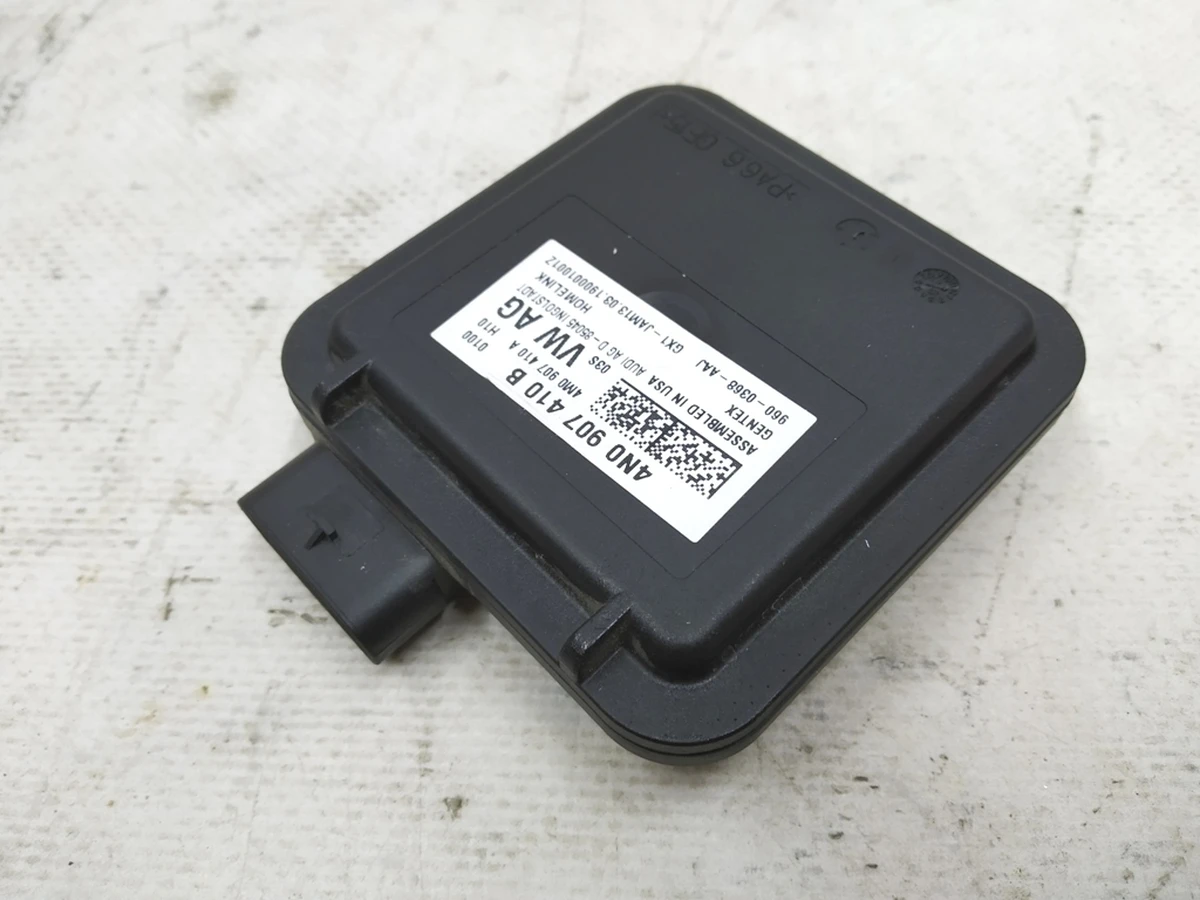 Блок управления системы открывания ворот гаража Audi E-tron 4N0907410B