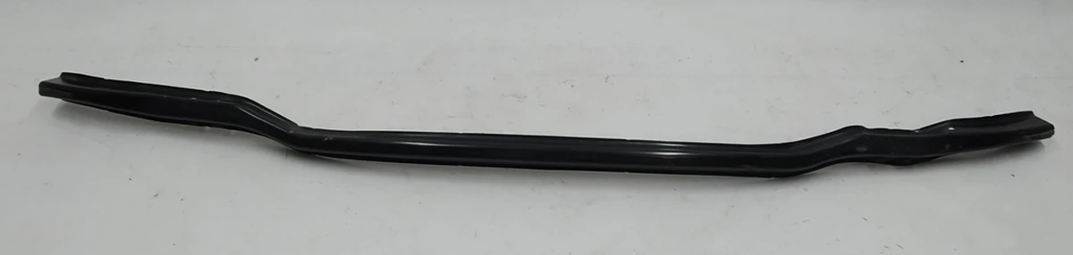 Підсилювач бампера переднього нижній (деформований один край) BMW I3 51117296853