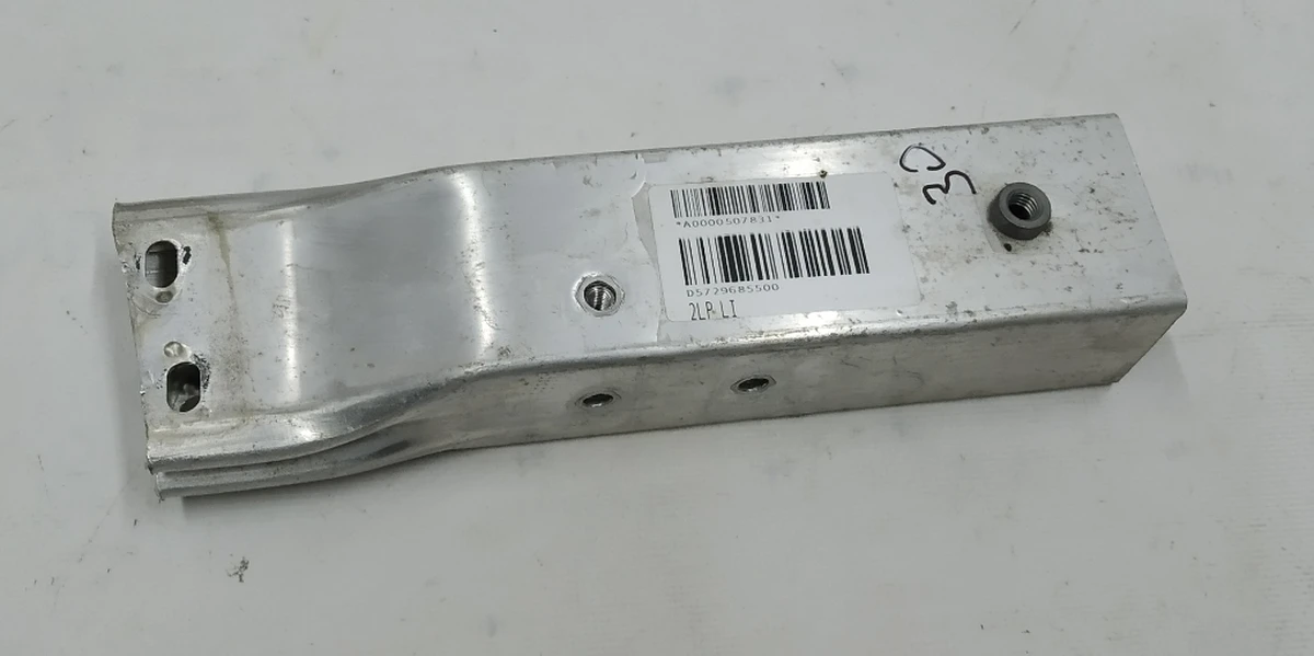 Деформирующийся элемент (стакан) основного усилителя бампера переднего нижний левый BMW I3 51117296855