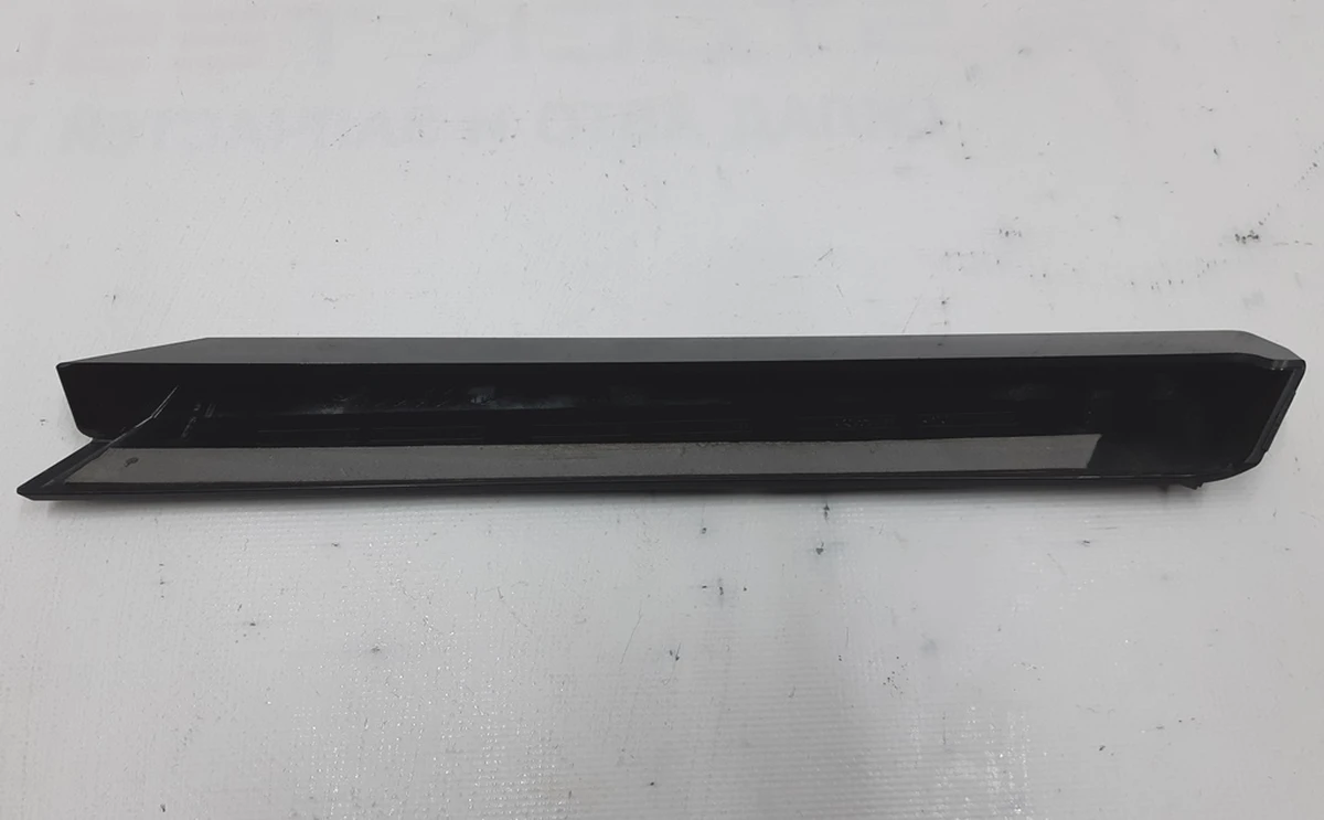 Cover, column D, right BMW I3 51137301744