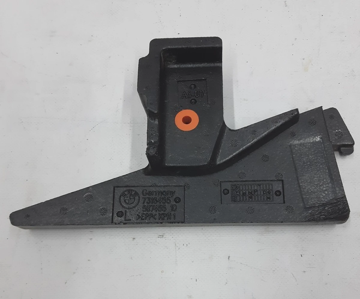 Заповнювач пустот двері передньої лівої зовнішній BMW I3 51717316455