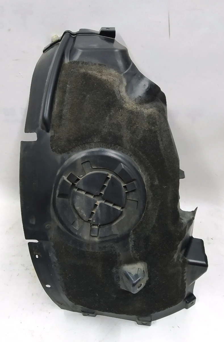 Подкрылок передний правый передняя часть в сборе с клипсой BMW i3 51717368600