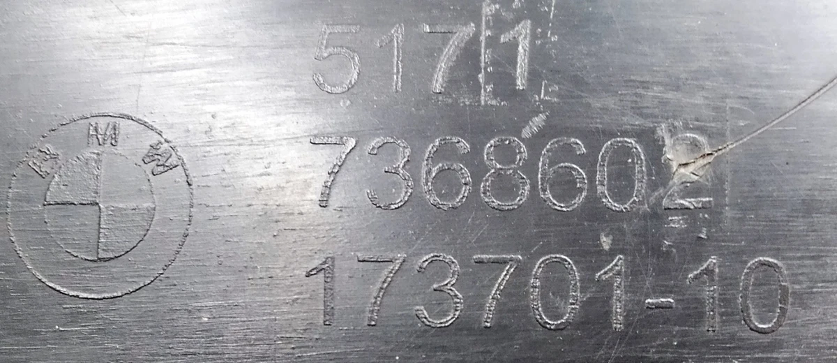 Подкрылок передний правый задняя часть BMW i3 51717368602