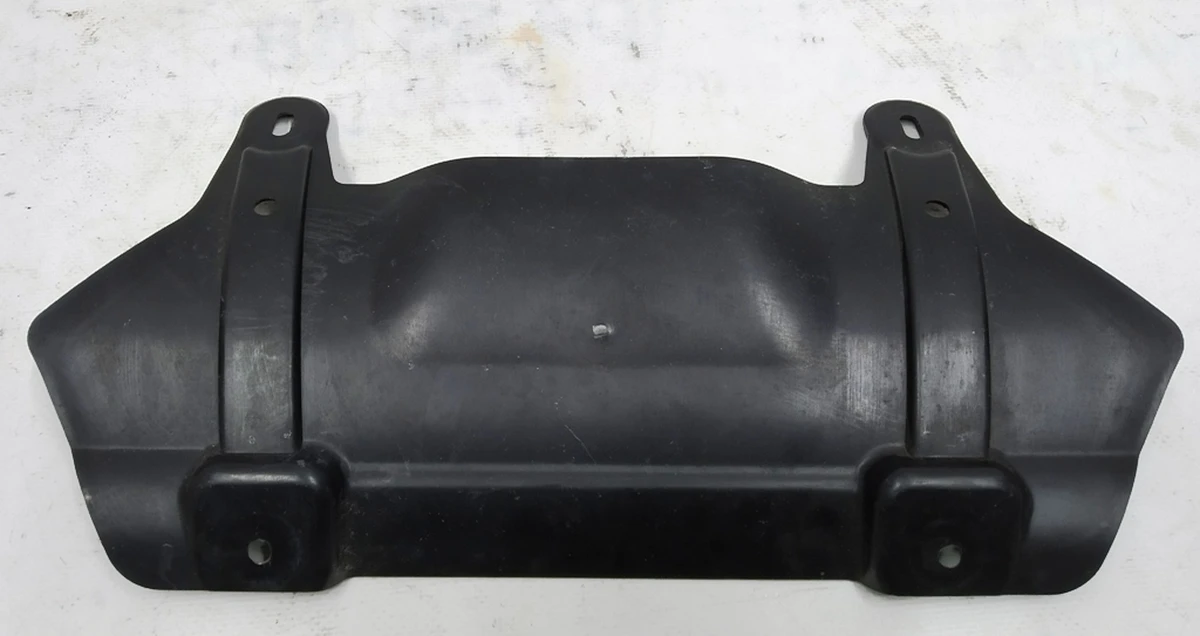 Кришка каналу техобслуговування воздуховода BMW i3 51747305658