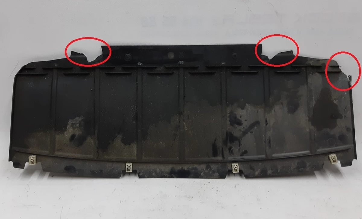 Защита днища передняя с повреждением BMW i3 51757255131