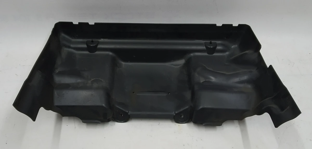 Крышка диффузора (воздуховода) центральная задняя BMW I3 51757368605