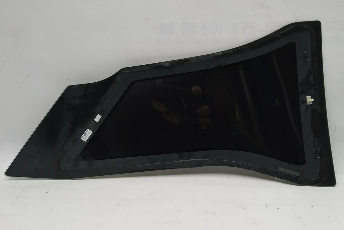 Скло крила заднього лівого (кватирка) gruen BMW i3 51357288189