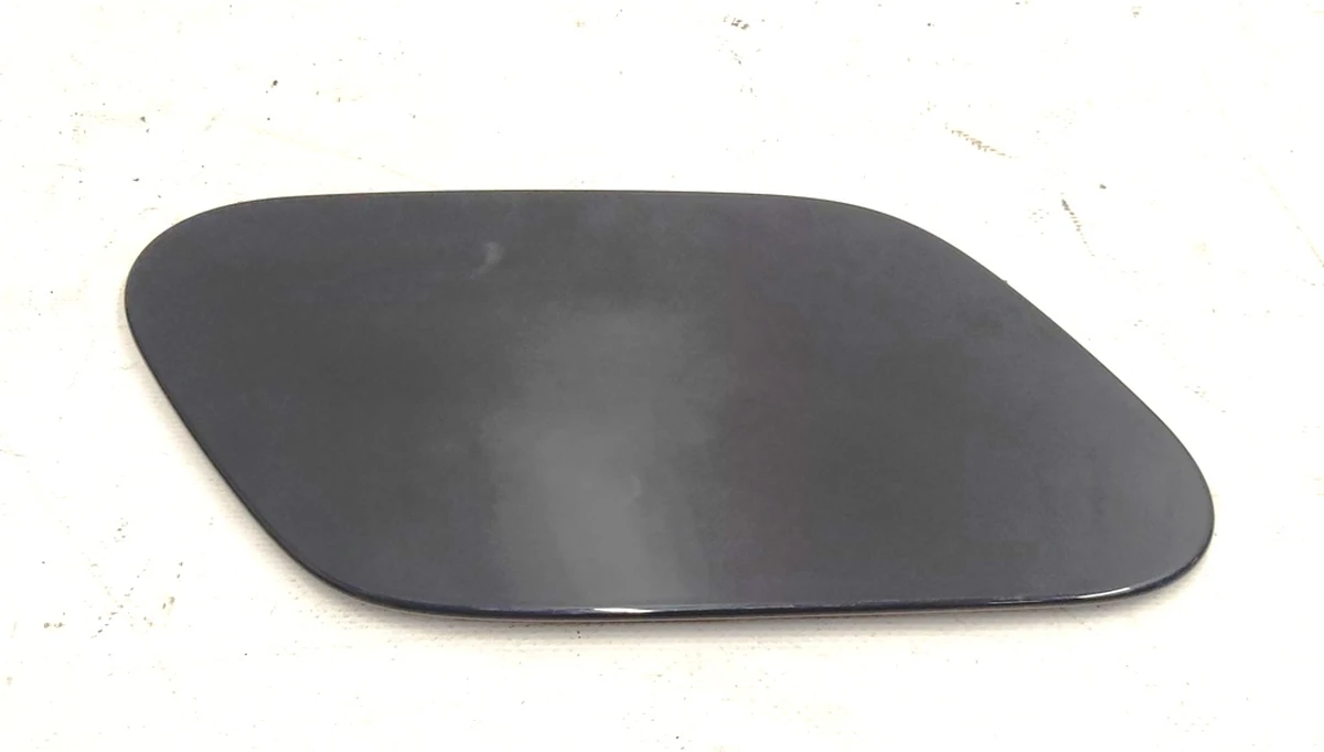 Кришка люка порту зарядки з пошкодженням Volkswagen E-GOLF 5G0809909