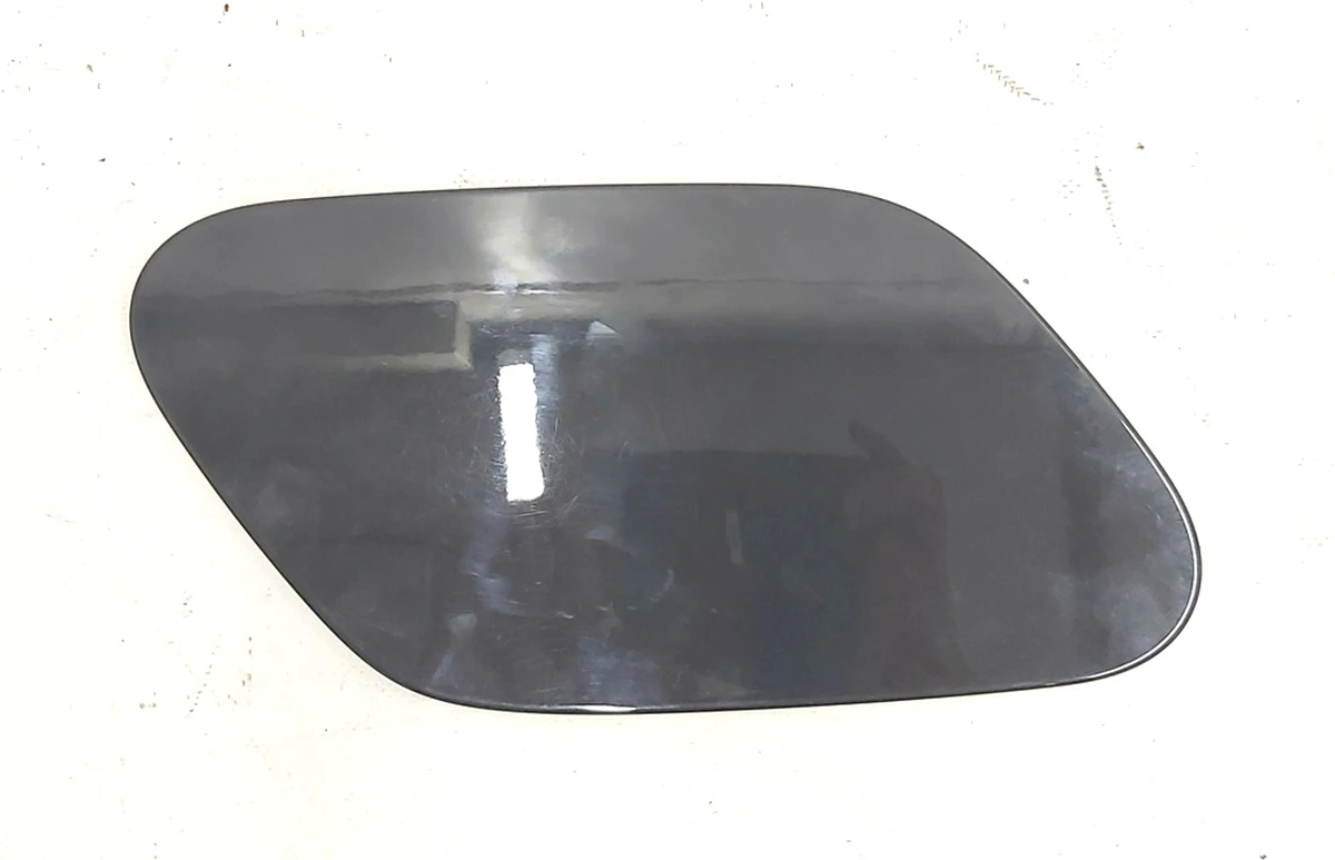 Кришка люка порту зарядки з пошкодженням Volkswagen E-GOLF 5G0809909