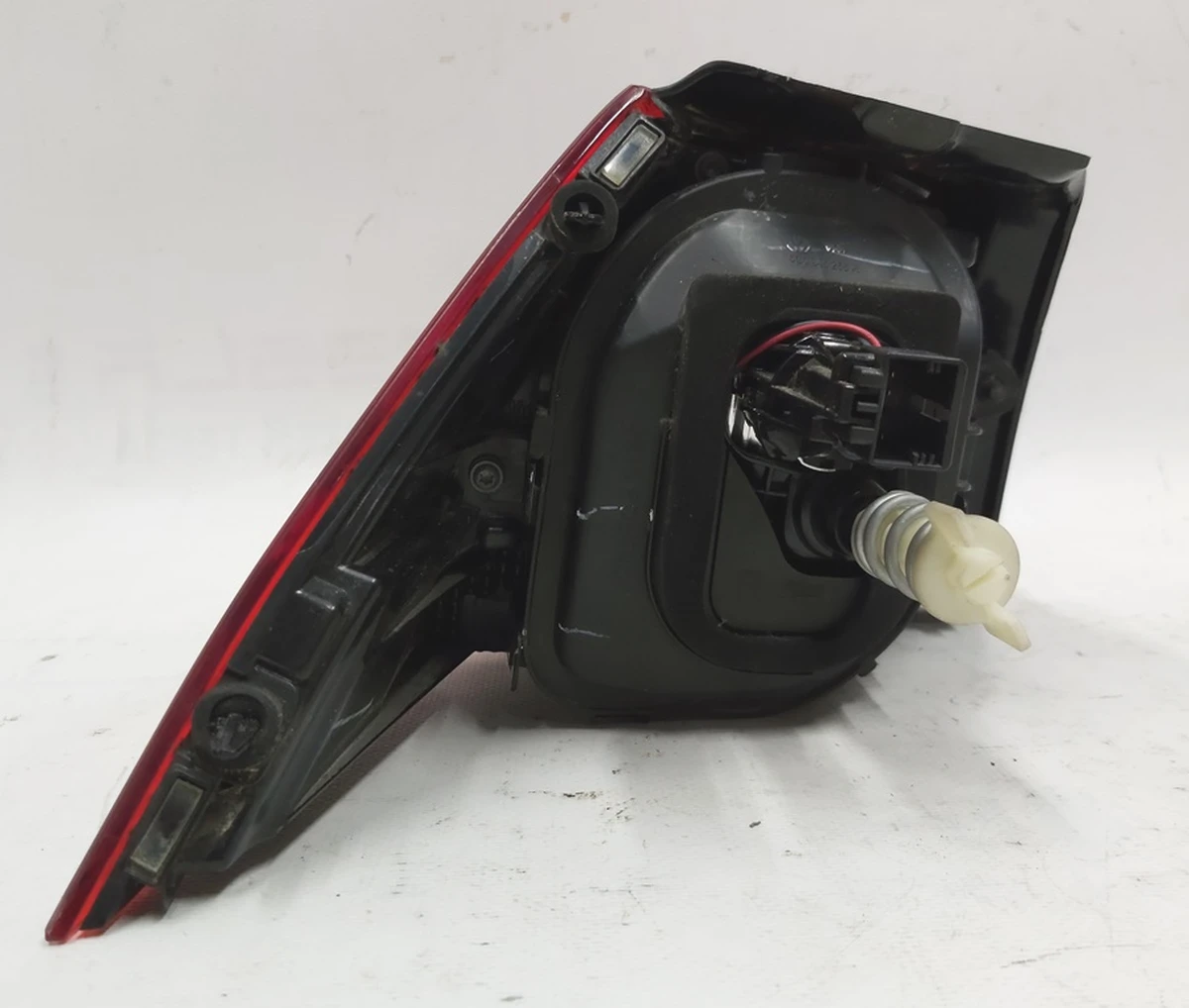 Ліхтар задній правий зовнішній VW E-GOLF 5G0945096N