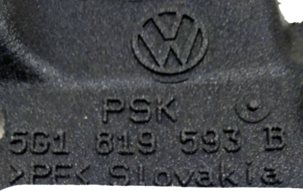 Теплошумоизолятор центральной панели 5G1819593B Volkswagen E-GOLF