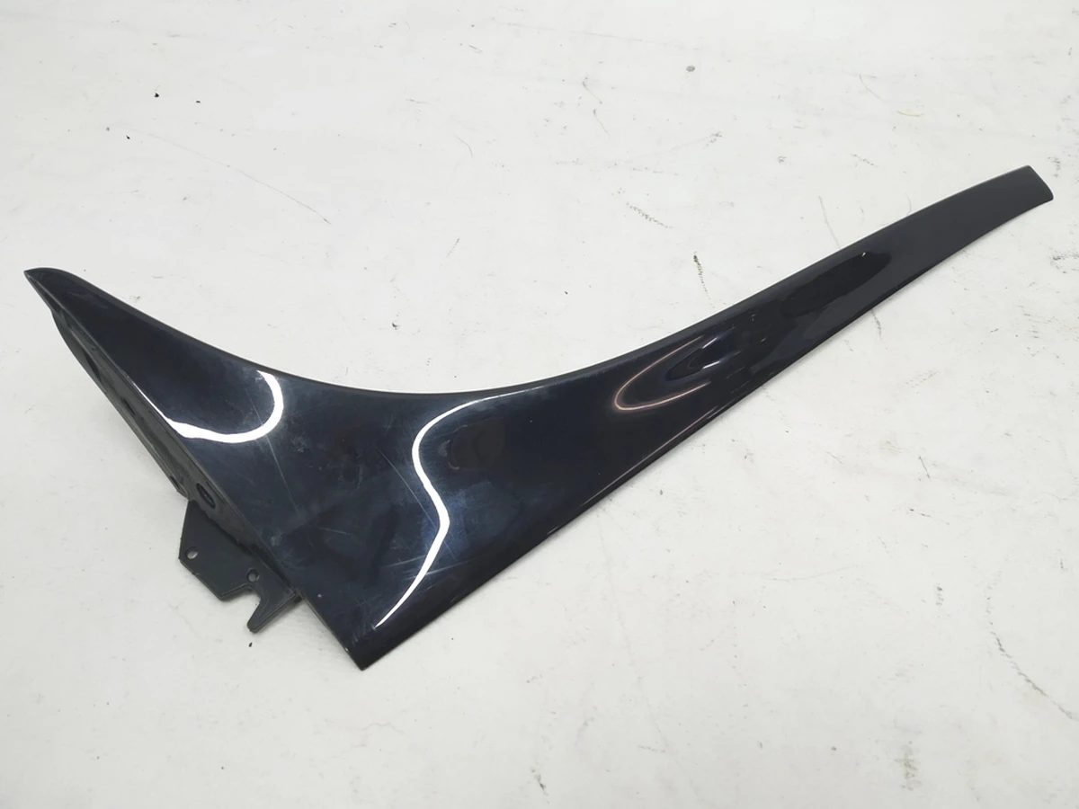 Спойлер крышки багажника боковой левый Volkswagen E-GOLF 5G6805945 Спойлер крышки багажника боковой левый Volkswagen E-GOLF 5G6805945