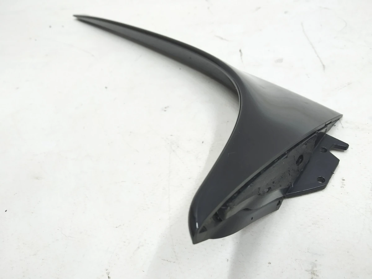 Спойлер крышки багажника боковой левый Volkswagen E-GOLF 5G6805945