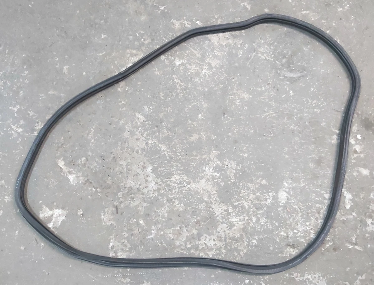 Уплотнитель дверного проёма переднего левого 5GE867911A Volkswagen E-GOLF