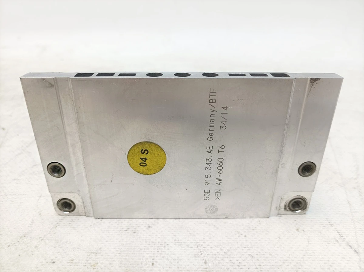 Кронштейн модулей высоковольтной АКБ Volkswagen E-GOLF 5GE915343AE