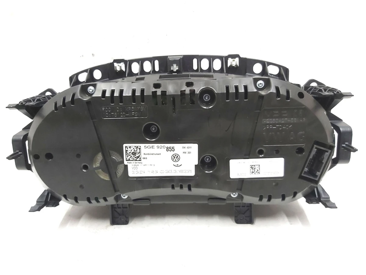 Комбинация приборов (панель приборов) 100MPH Volkswagen E-GOLF 5GE920855