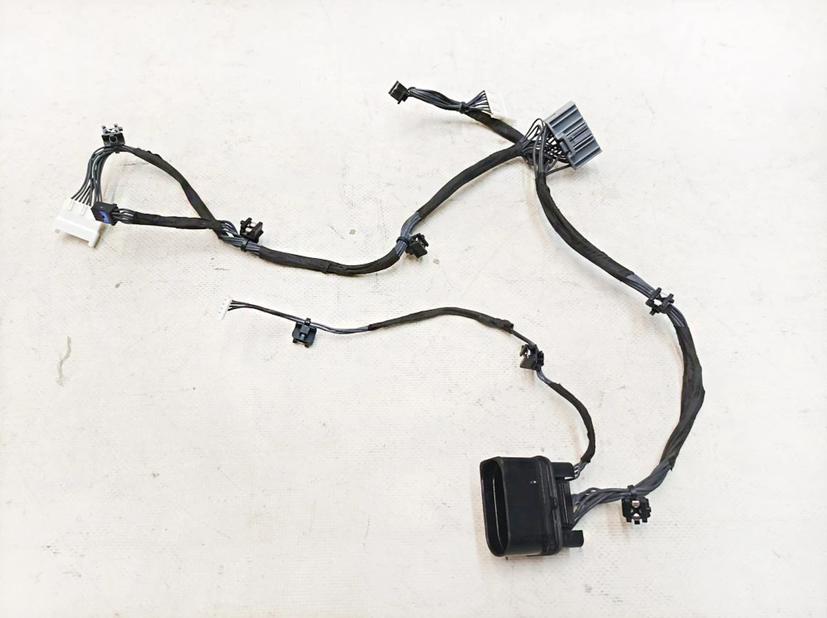 Електропроводка внутрішня фари світлодіодної правої VW E-GOLF 5GE941774B