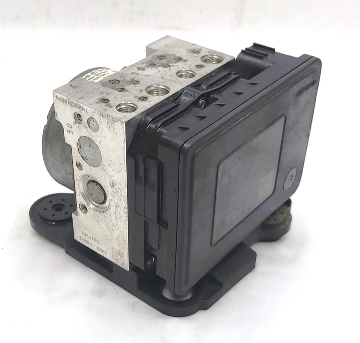ABS module with control unit assembly with mounting bracket 5Q0614517M Volkswagen E-GOLF