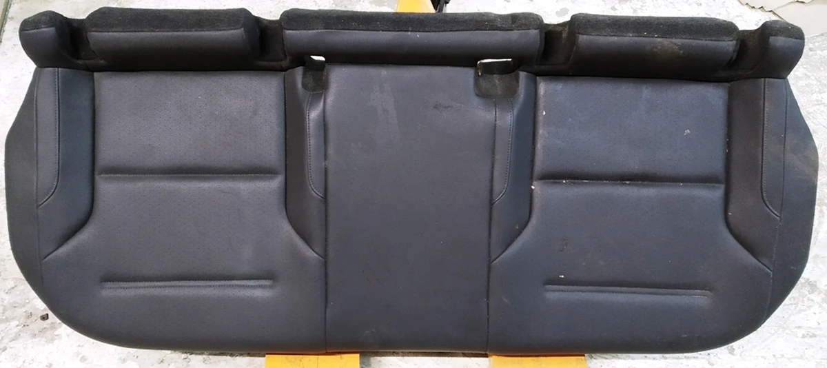 Sofa second row of seats in the assembly VW E-GOLF 5Q0885305C Sofa second row of seats in the assembly VW E-GOLF 5Q0885305C