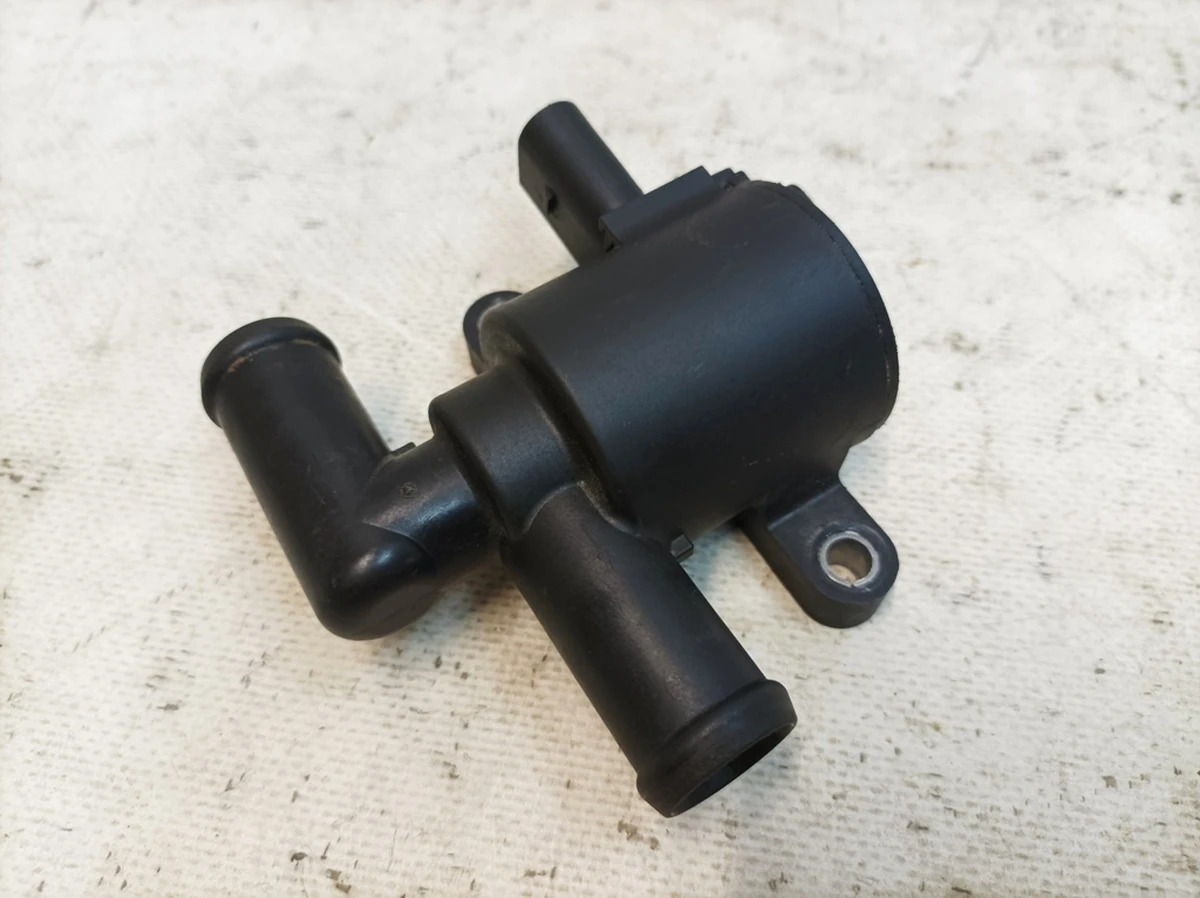 Control valve for cooling system Audi Q7 5Q0906457K