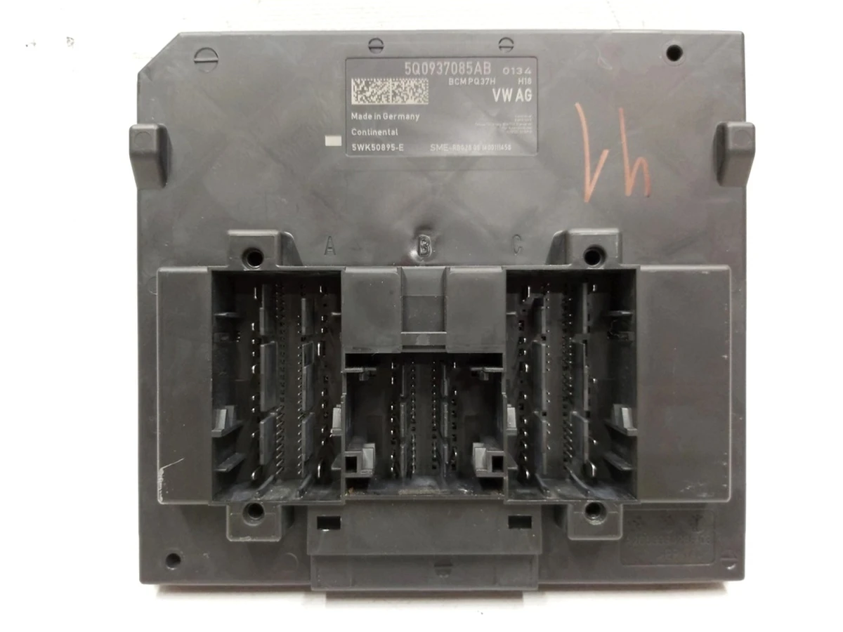 Блок управління бортової мережі Volkswagen E-GOLF 5Q0937085AB
