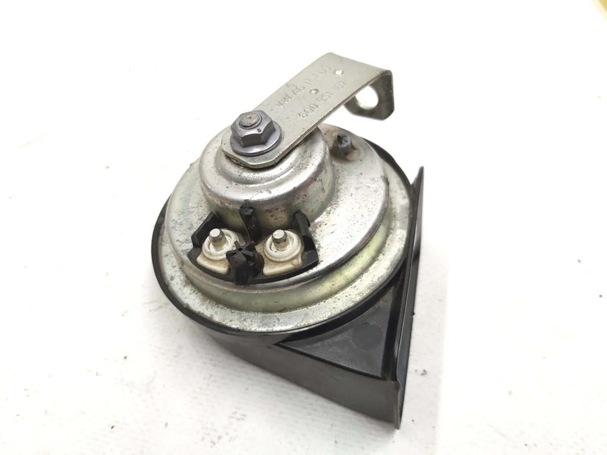 Horn low tone with damage VW E-GOLF 5Q0951221