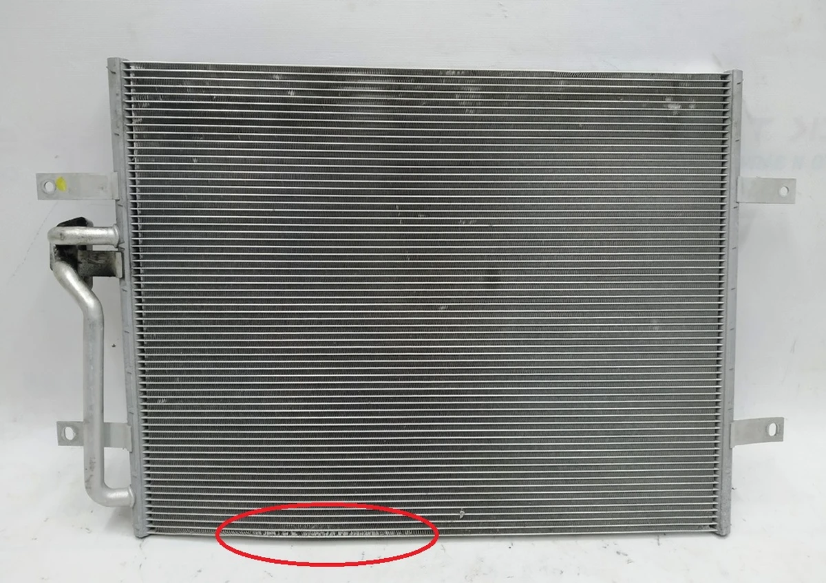 Radiator conditioner with damage 5QE816411A Volkswagen E-GOLF