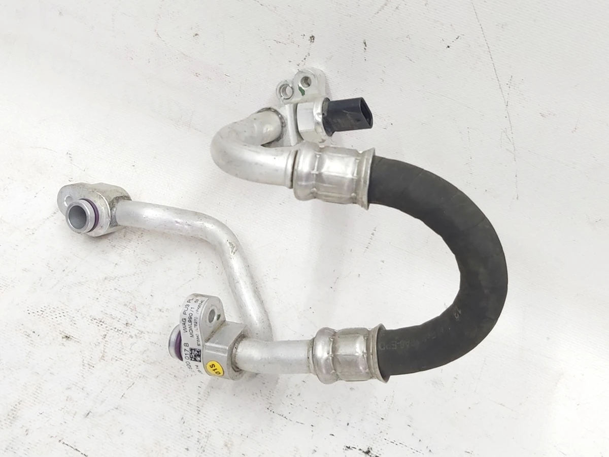 Air conditioning pipe assembly Volkswagen E-GOLF 5QE820017B