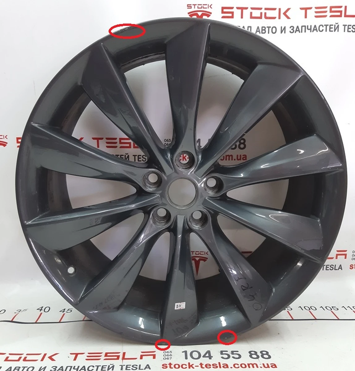 4 Диск колесный GREY TURBINE 21x8.5 J с повреждением Tesla model S 1054042-00-B