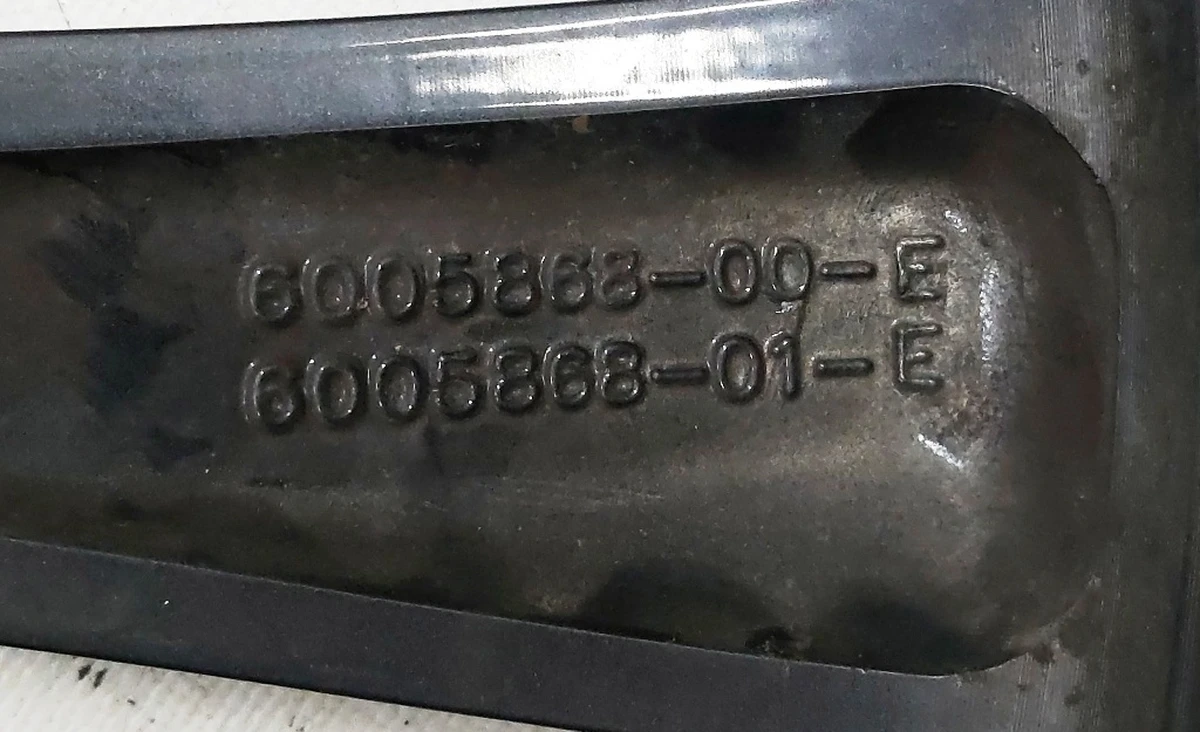 4 Колісний диск GREY TURBINE 21x8.5 J з пошкодженням Tesla model S, model S REST 1054042-00-B