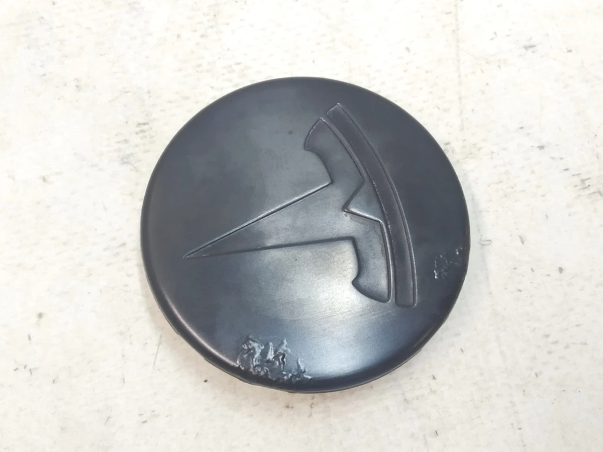 9 Колпачок центральный колесного диска черный матовый (повреждение) Tesla Model S, Model S REST, Model X, Model 3, Model Y 6005879-00-A