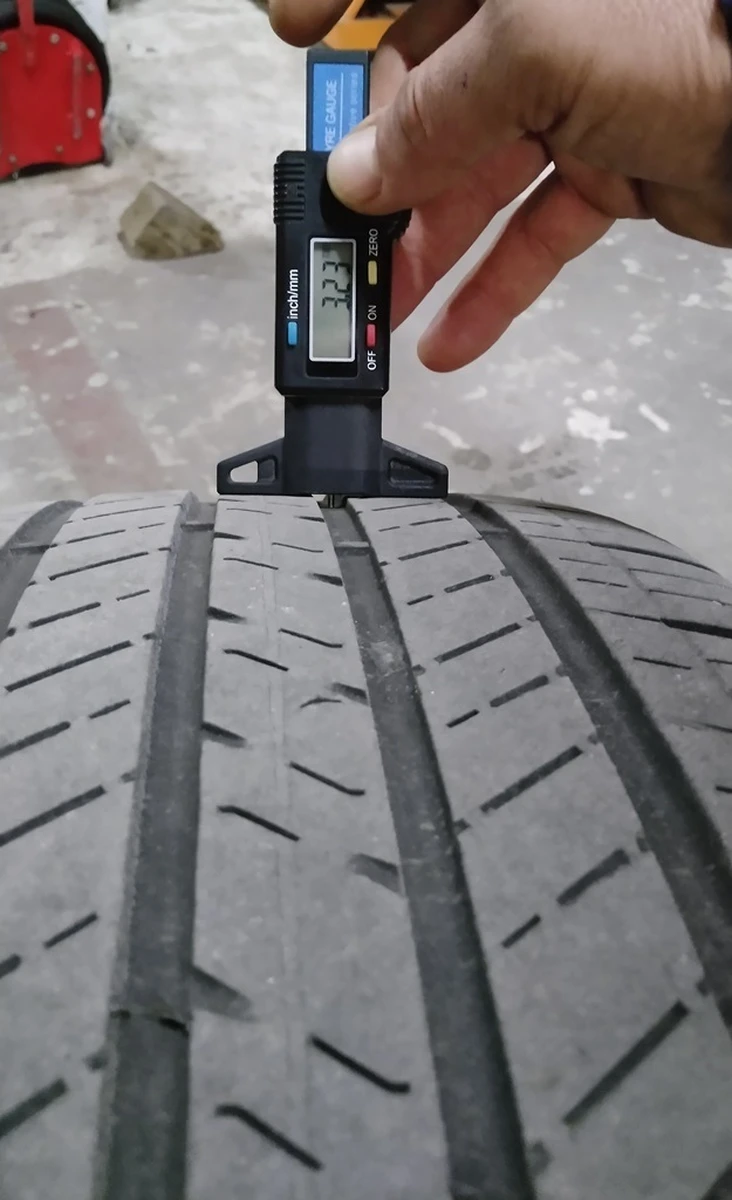 1 Шина 245/45R19 98W A/S GOODYEAR EAGLE TOURING 3,23 мм Tesla model S REST 6005890-00-C