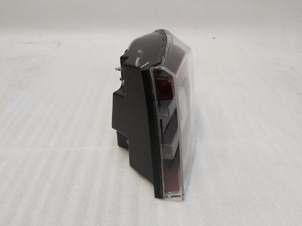 2 Фонарь правый наружный (EU) Tesla model S, model S REST 6005921-00-F