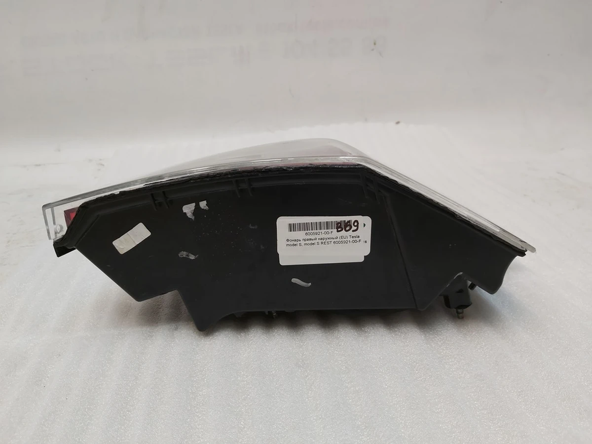 2 Фонарь правый наружный (EU) Tesla model S, model S REST 6005921-00-F