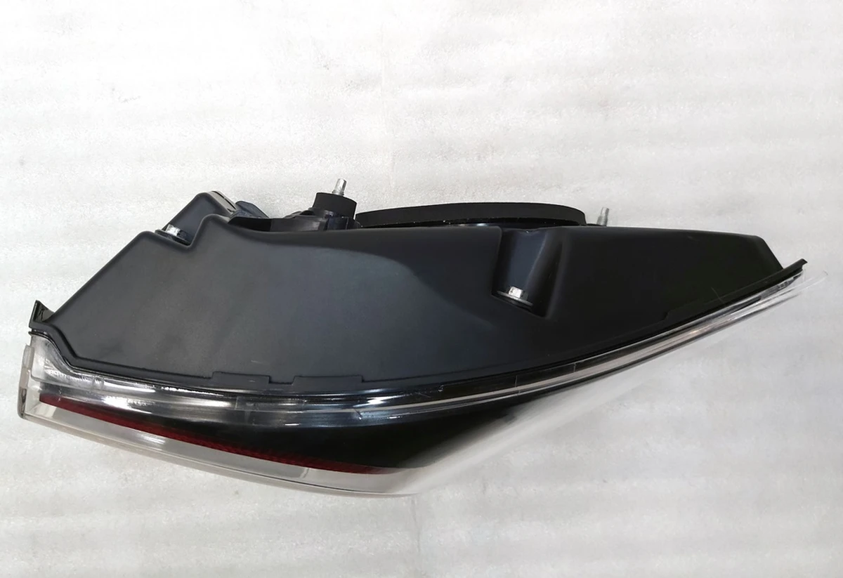 2 LAMP ASY - STOP/TAIL/TURN - ECE (RH) (EU) Tesla model S, model S REST 6005921-00-F