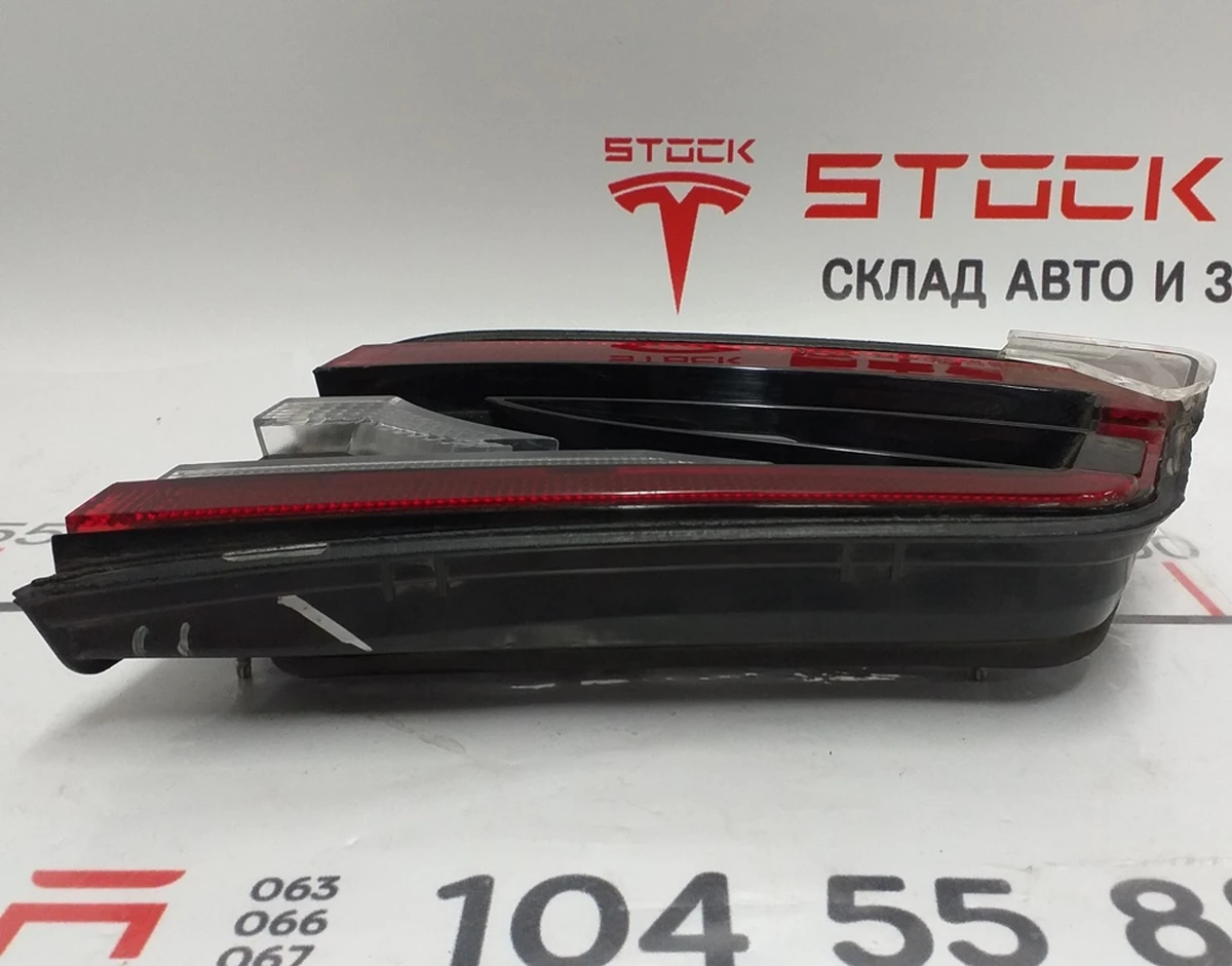 6 Фонарь правый внутрений без защитного стекла (USA) Tesla model S, model S REST 6005924-00-E