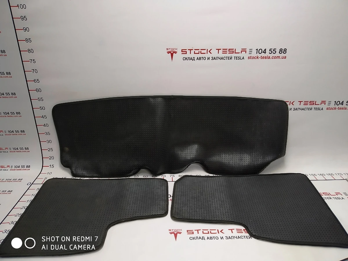 5 Набір килимків для підлоги салону (Звичайні) Tesla model S 6005972-00-G
