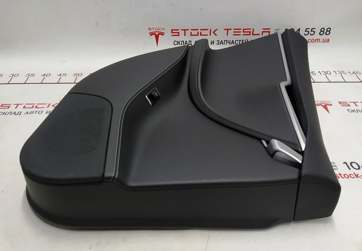 2 Карта двери задней левой в сборе PURB/PVCB/PVCB BLACK Tesla model S, model S REST 6006133-11-L