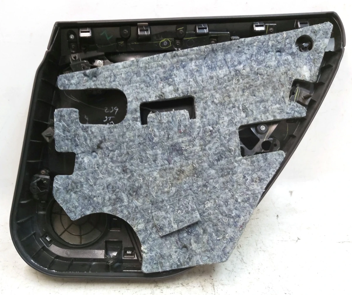 2 Карта двері задніх лівих в зборі LTHRA/LTHRA/PVCB BLACK з пошкодженням Tesla model S, model S REST 6006133-11-L