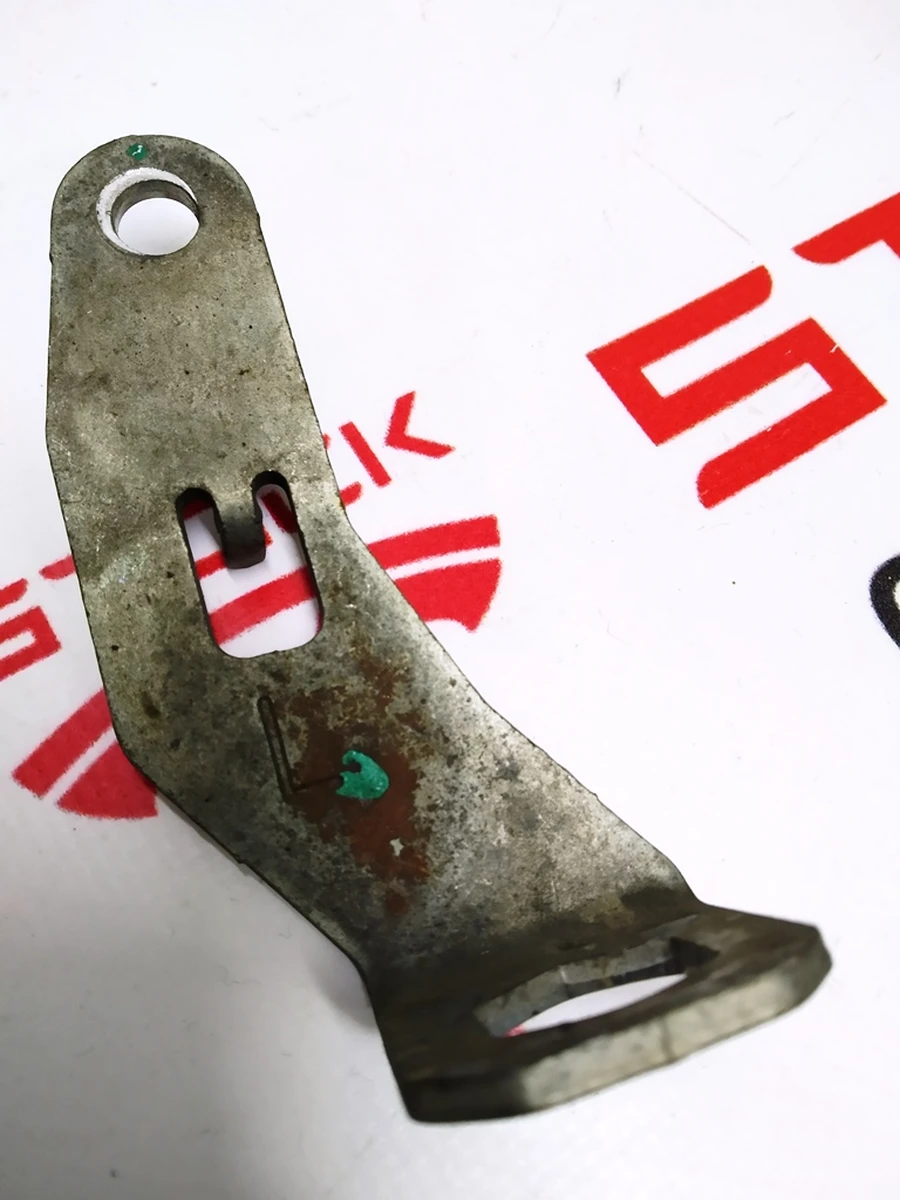 7 Bracket, rear left brake hose Tesla model S, REST 6006356-00-Z