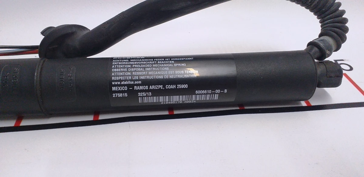 16 Амортизатор (привод электрический) крышки багажника правый Tesla model S, model S REST 6006610-00-C