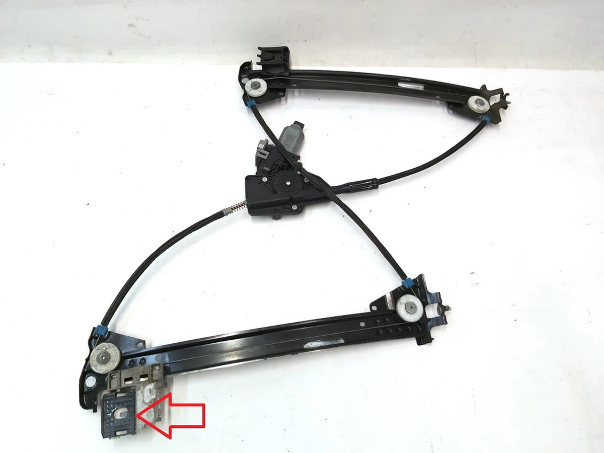 1 Склопідйомник передній правий некомплектний Tesla model S, model S REST 6006651-00-L