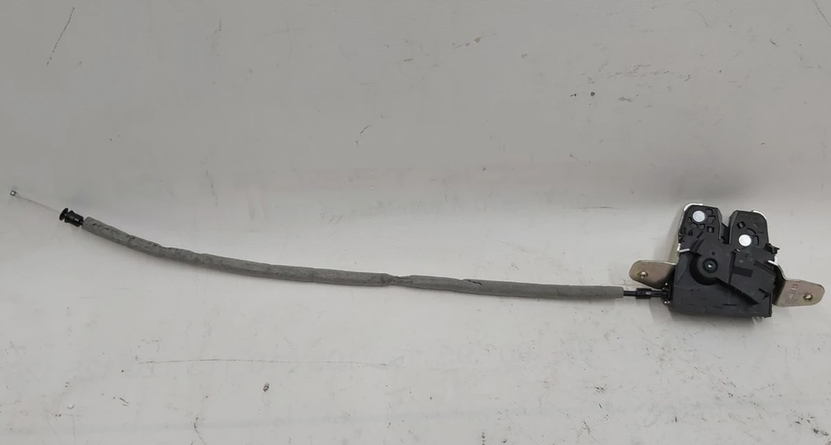 3 Замок багажника некондиция Tesla model S, model S REST, model S Feb 2021,model X, model X Mar 2021 6006654-00-B