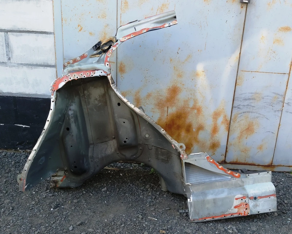 20 Четверть задняя правая стакан внутрення часть с фрагментом крыши RWD Tesla model S, model S REST 1024367-S0-A