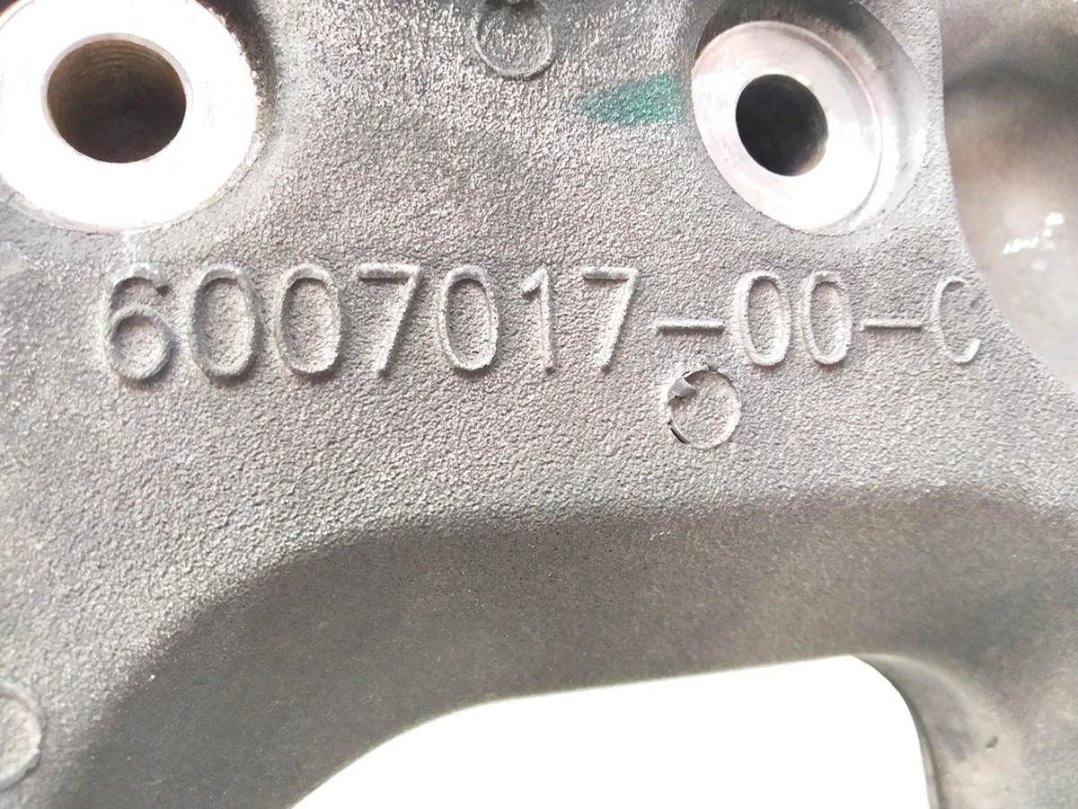 1 Knuckle steering front left RWD with damage Tesla model S 1043052-00-A