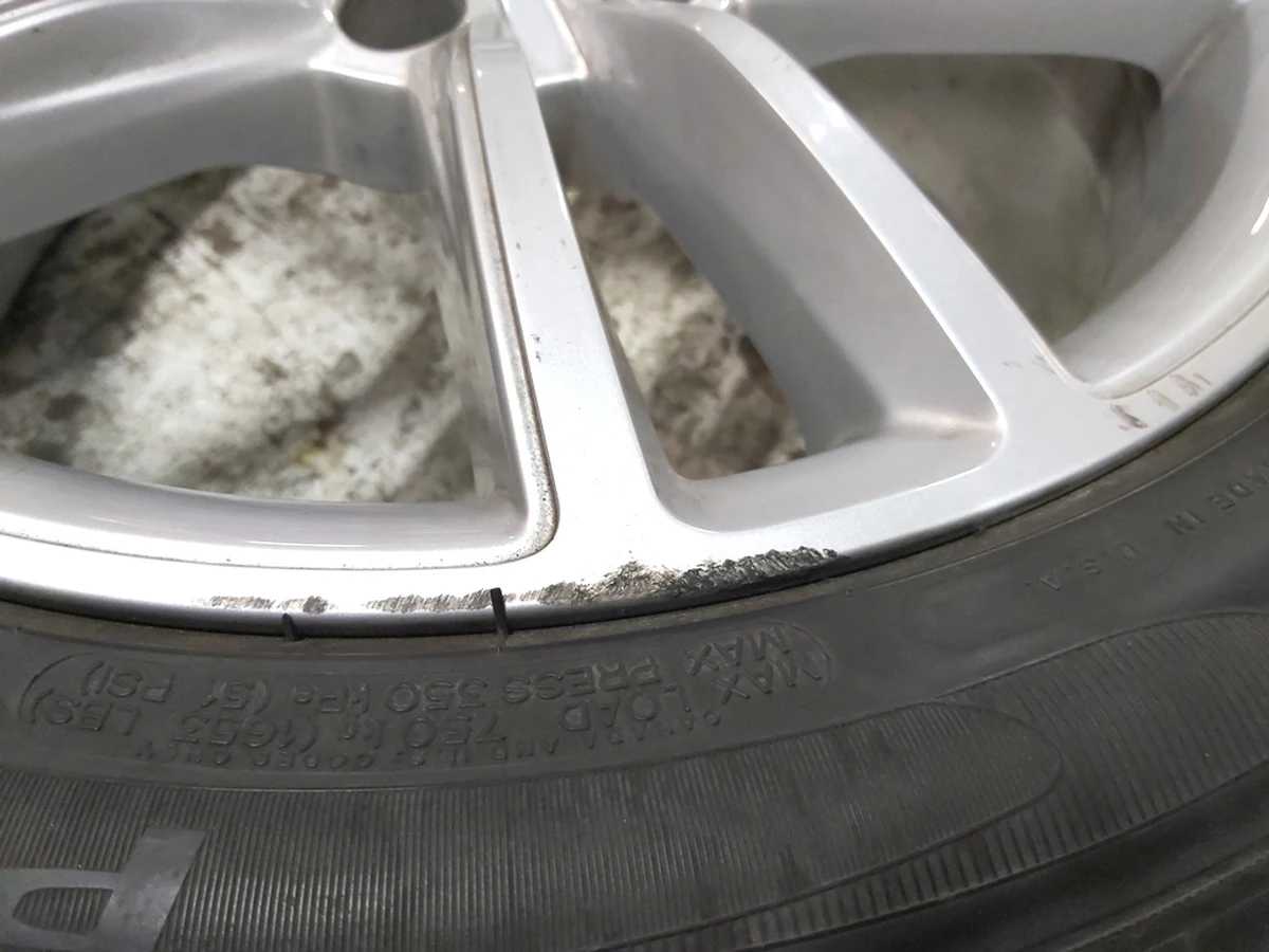 1 WHEEL, 19x8.0 - SILVER Tesla model S 1054040-00-B