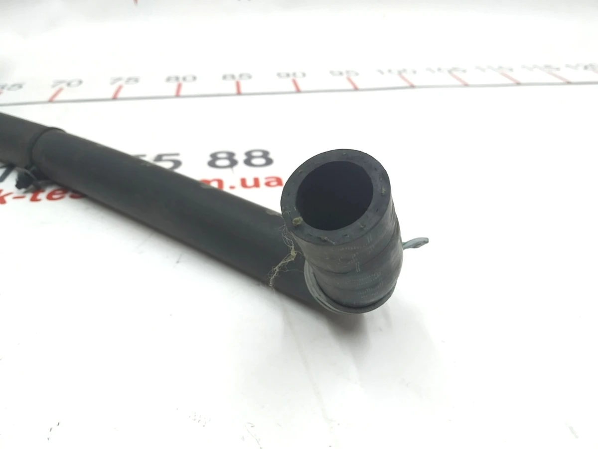 Шланг охолодження клапана 4-х ходового системи охолодження Tesla model S 6007344-00-F