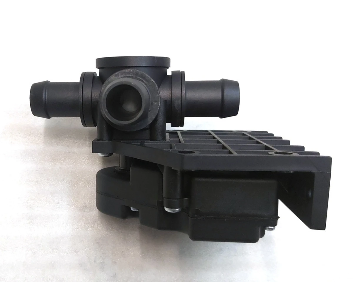 12 Клапан 4-х ходової системи охолодження Tesla S, model S REST, X 6007370-00-E