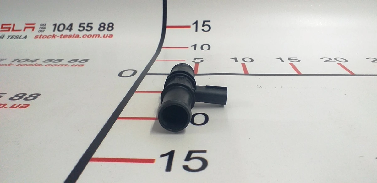 7 Датчик температуры охлаждающей жидкости Tesla Model S, Model S REST, Model X 6007371-00-A